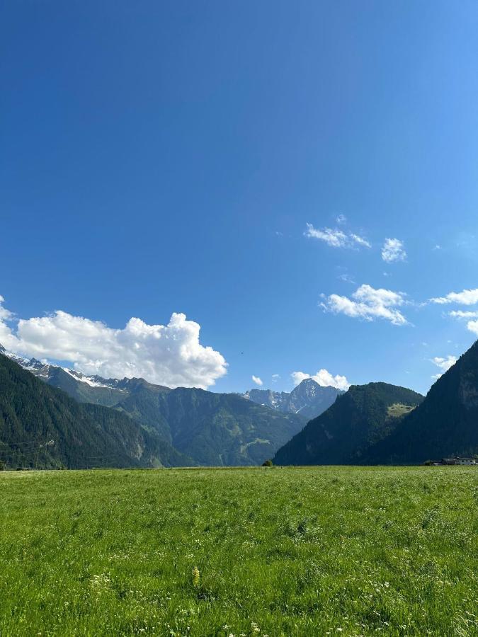 Cozy Loft In The Alps Of Zillertal Apartman Schwendau Kültér fotó